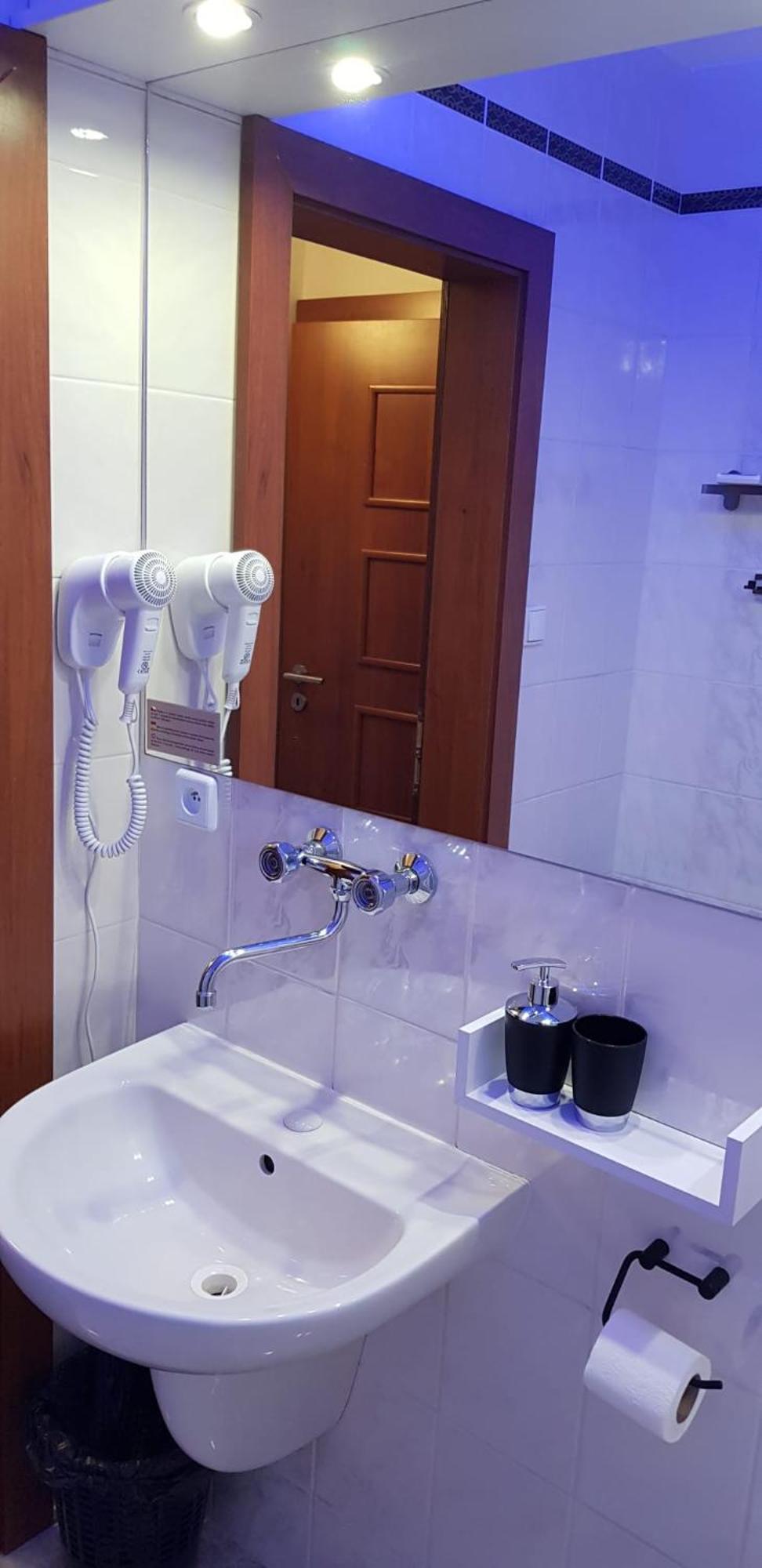 Hotel A Restaurace Pomezi Cínovec Δωμάτιο φωτογραφία