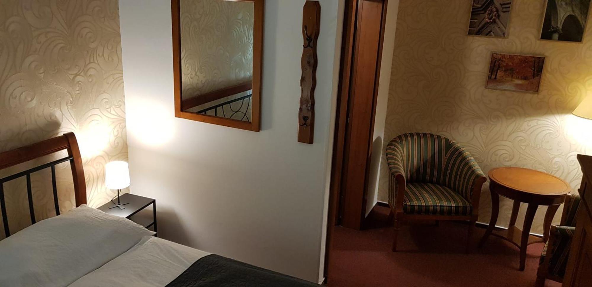 Hotel A Restaurace Pomezi Cínovec Εξωτερικό φωτογραφία